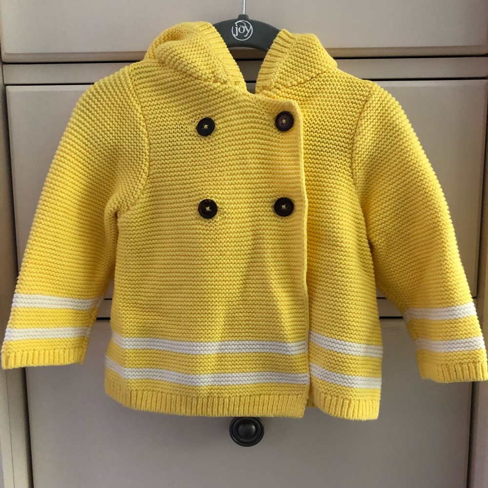 Gap hooded sweater